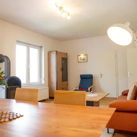 Gemuetliches Haus Mit Gartenlounge Im Wienerwald Дом отдыха *