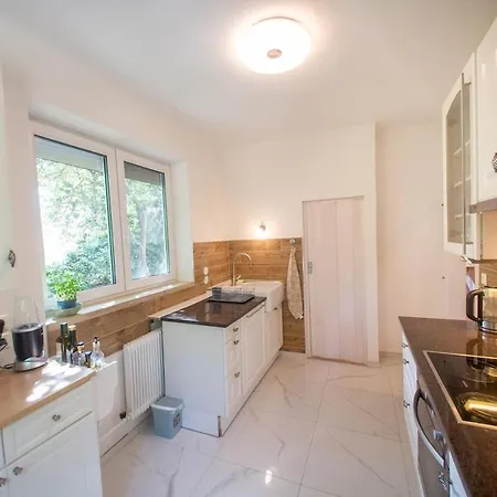 Gemuetliches Haus Mit Schwedenofen Im Wienerwald Dom wakacyjny