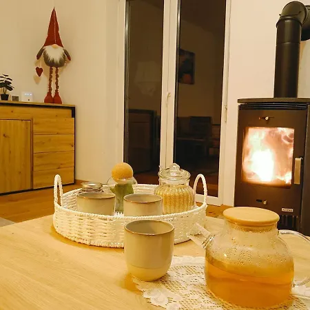 Gemuetliches Haus Mit Schwedenofen Im Wienerwald