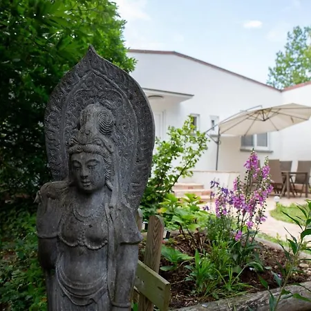 Gemuetliches Haus Mit Gartenlounge Im Wienerwald