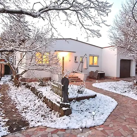 بيت للعطل Gemuetliches Haus Mit Schwedenofen Im Wienerwald *