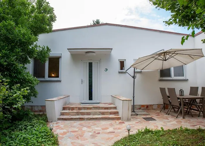 بيت للعطل Gemuetliches Haus Mit Schwedenofen Im Wienerwald Neulengbach