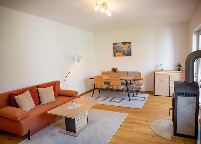 Gemuetliches Haus Mit Schwedenofen Im Wienerwald بيت للعطل *