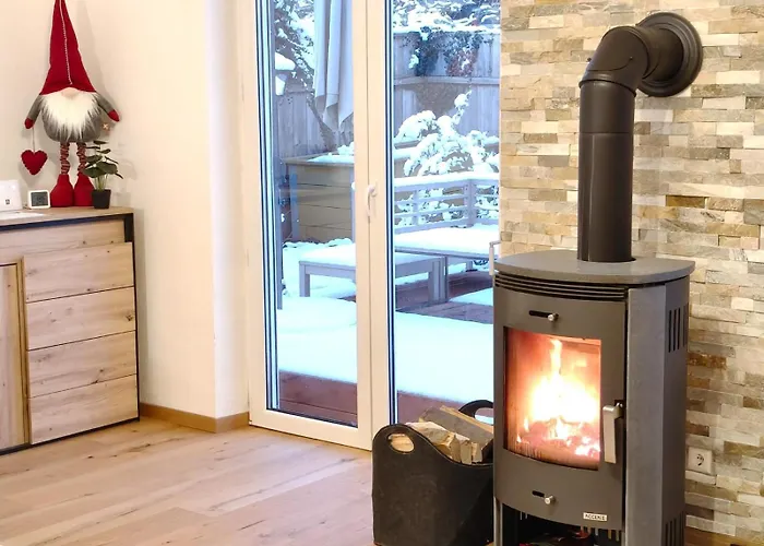 Gemuetliches Haus Mit Schwedenofen Im Wienerwald بيت للعطل