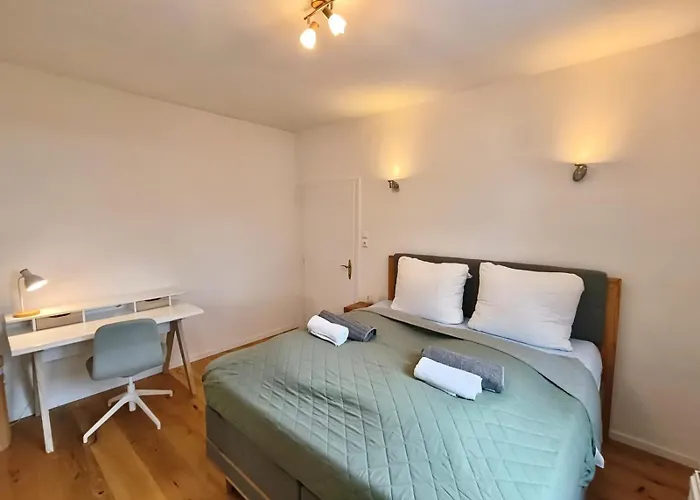 Gemuetliches Haus Mit Schwedenofen Im Wienerwald بيت للعطل *